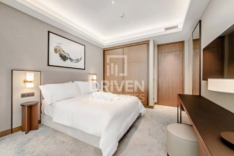 Apartment in The Address Residences Dubai Opera, Downtown Dubai (Downtown Burj Dubai), Dubai 3 bedrooms, 145.21 sq.m. № 127534 - photo 12