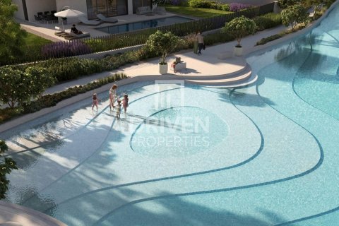 Villa in Dubai 4 bedrooms, 768.03 sq.m. № 127535 - photo 7