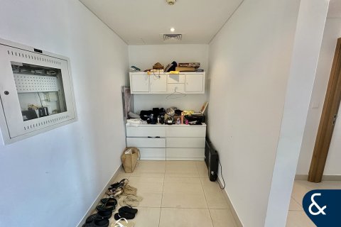 Apartamento en CLAREN TOWERS en Downtown Dubai (Downtown Burj Dubai), Dubai, 1 dormitorio, 82 m², № 88944 - foto 4