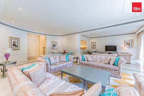 Apartamento en Culture Village, Dubai, 4 dormitorios, 608.7 m², № 8307 - foto 1