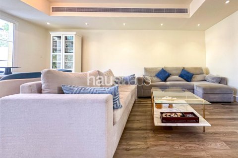 Villa in The Springs, Dubai 3 bedrooms, 228 sq.m. № 43283 - photo 10