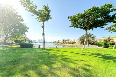 Villa in The Springs, Dubai 3 bedrooms, 228 sq.m. № 43283 - photo 1