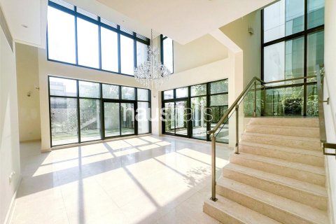 Villa in Meydan, Dubai 6 bedrooms, 562 sq.m. № 43284 - photo 1