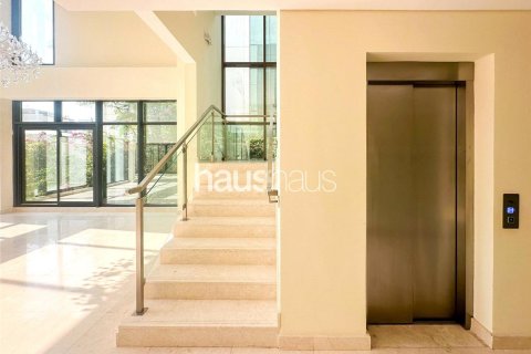 Villa in Meydan, Dubai 6 bedrooms, 562 sq.m. № 43284 - photo 15