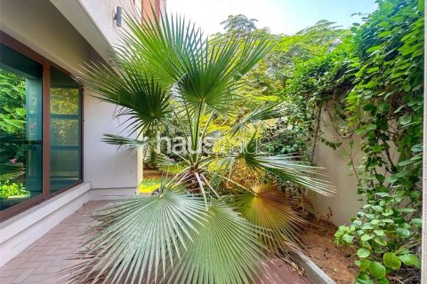 Villa in Meydan, Dubai 6 bedrooms, 562 sq.m. № 43284 - photo 3