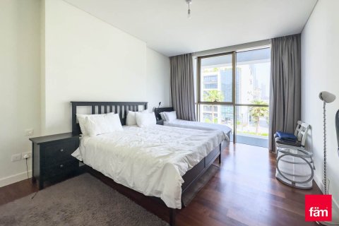 Apartment in Al Wasl, Dubai 3 bedrooms, 205.4 sq.m. № 86083 - photo 10