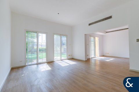 Villa in Springs 2, The Springs, Dubai 3 bedrooms, 240 sq.m. № 74776 - photo 22