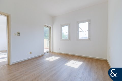 Villa in Springs 2, The Springs, Dubai 3 bedrooms, 240 sq.m. № 74776 - photo 16