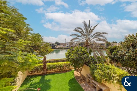 Villa in Springs 2, The Springs, Dubai 3 bedrooms, 240 sq.m. № 74776 - photo 1