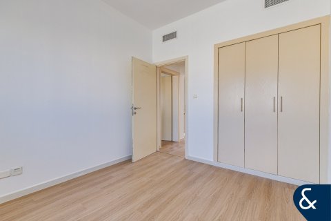 Villa in Springs 2, The Springs, Dubai 3 bedrooms, 240 sq.m. № 74776 - photo 12