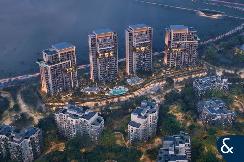 Купить квартиру в Dubai Land, Дубай: 2 спальни, 136м², № 74775 - фото 1