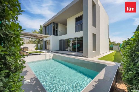 Villa in Dubai Hills Estate, Dubai 5 bedrooms, 559.5 sq.m. № 58863 - photo 1