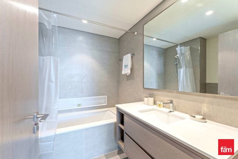 Apartment in Dubai 2 bedrooms, 104.7 sq.m. № 58876 - photo 13