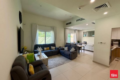 Villa in Dubai 3 bedrooms, 164.8 sq.m. № 71854 - photo 2