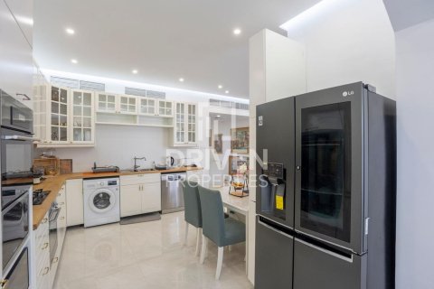 Apartamento en Dubai Land, Dubai, 2 dormitorios, 160.63 m², № 126174 - foto 5
