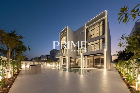 Villa in Jumeirah Park, Dubai 6 bedrooms, 795 sq.m. № 23550 - photo 1