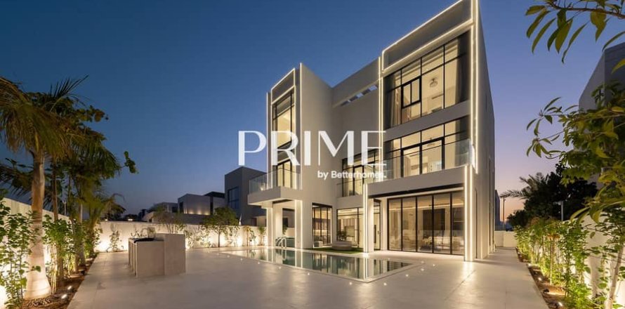 Villa in Jumeirah Park, Dubai 6 bedrooms, 795 sq.m. № 23550