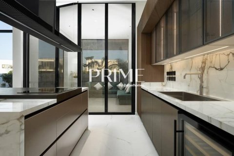 Villa in Jumeirah Park, Dubai 6 bedrooms, 795 sq.m. № 23550 - photo 3