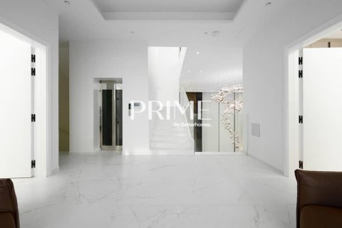Villa in Jumeirah Park, Dubai 6 bedrooms, 795 sq.m. № 23550 - photo 15