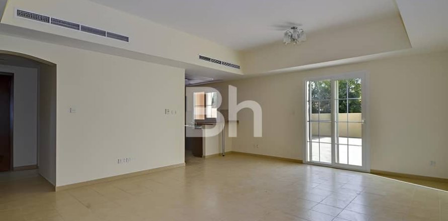 Villa in Arabian Ranches, Dubai 3 bedrooms, 327 sq.m. № 23549