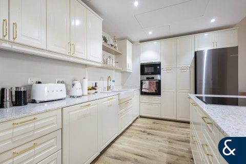 Купить квартиру в Motor City, Дубай: 2 спальни, 131м², № 75579 - фото 1