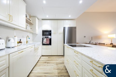 Купить квартиру в Motor City, Дубай: 2 спальни, 131м², № 75579 - фото 2