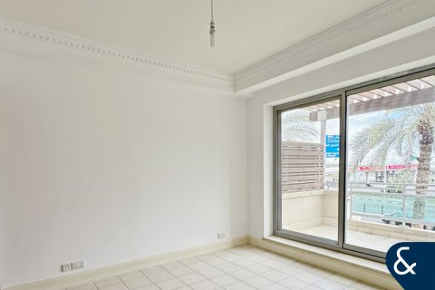 Купить виллу в Emaar 6 Towers, Дубай Марина, Дубай: 3 спальни, 408м², № 75576 - фото 17