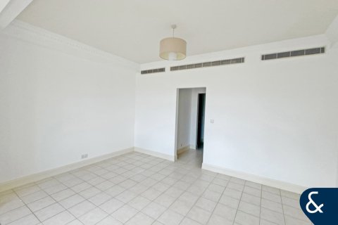 Купить виллу в Emaar 6 Towers, Дубай Марина, Дубай: 3 спальни, 408м², № 75576 - фото 13