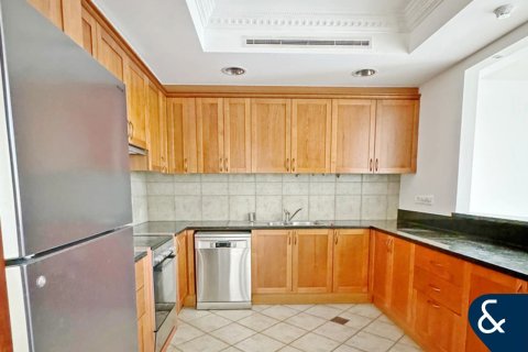 Купить виллу в Emaar 6 Towers, Дубай Марина, Дубай: 3 спальни, 408м², № 75576 - фото 6