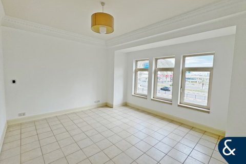 Купить виллу в Emaar 6 Towers, Дубай Марина, Дубай: 3 спальни, 408м², № 75576 - фото 14