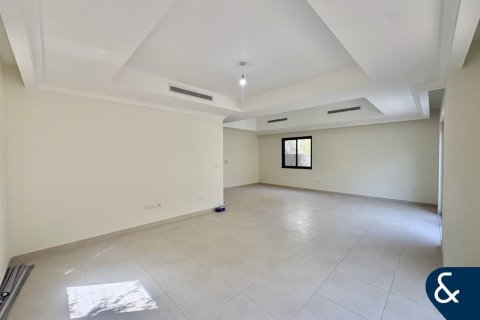 Купить виллу в Palma, Arabian Ranches 2, Дубай: 5 спален, 324м², № 75574 - фото 3