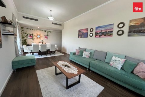 Appartement à Dubai Sports City, Dubai, 2 chambres, 148.7 m², № 22130 - photo 2