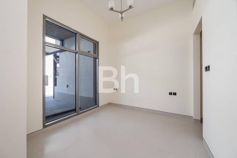 Villa in Dubai 5 bedrooms, 249 sq.m. № 22133 - photo 5