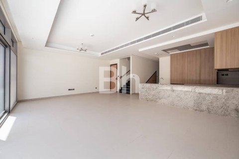 Villa in Dubai 5 bedrooms, 249 sq.m. № 22133 - photo 1