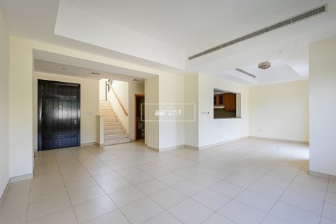 Villa in Reem, Dubai 3 bedrooms, 243 sq.m. № 18219 - photo 2