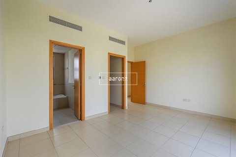 Villa in Reem, Dubai 3 bedrooms, 243 sq.m. № 18219 - photo 6
