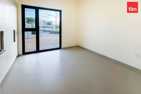 Villa in Dubai 4 bedrooms, 328.5 sq.m. № 40680 - photo 2