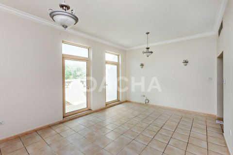 Купить виллу в Jumeirah Islands, Дубай: 4 спальни, 488м², № 105476 - фото 12