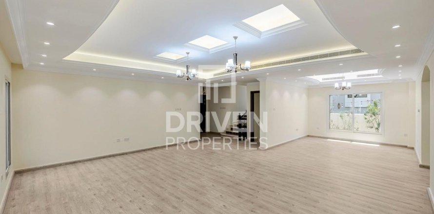 Villa in The Villa, Dubai 5 bedrooms, 511 sq.m. № 19548