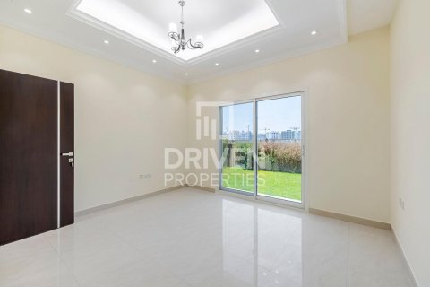 Villa in The Villa, Dubai 5 bedrooms, 511 sq.m. № 19548 - photo 4