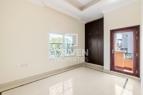 Villa in The Villa, Dubai 5 bedrooms, 511 sq.m. № 19548 - photo 12