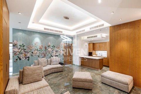 Villa in The Villa, Dubai 5 bedrooms, 1077 sq.m. № 19546 - photo 27