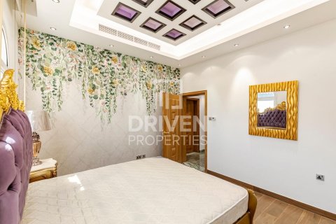 Villa in The Villa, Dubai 5 bedrooms, 1077 sq.m. № 19546 - photo 9