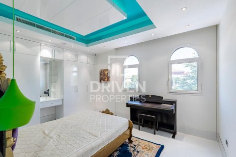 Villa in The Villa, Dubai 5 bedrooms, 1077 sq.m. № 19546 - photo 5