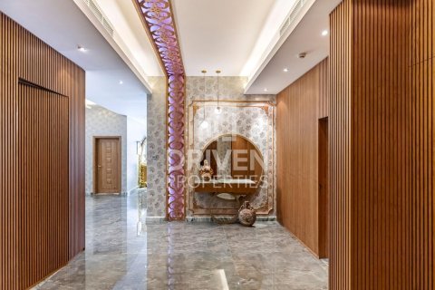 Villa in The Villa, Dubai 5 bedrooms, 1077 sq.m. № 19546 - photo 2
