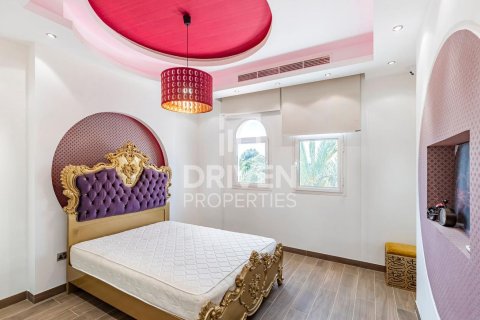 Villa in The Villa, Dubai 5 bedrooms, 1077 sq.m. № 19546 - photo 24