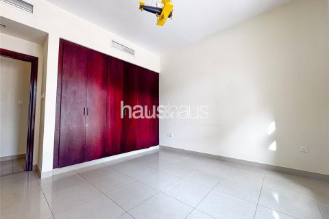 Apartment in The Views, Dubai 2 bedrooms, 122 sq.m. № 43429 - photo 9