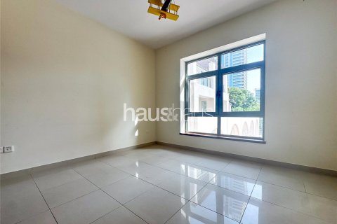 Apartment in The Views, Dubai 2 bedrooms, 122 sq.m. № 43429 - photo 8