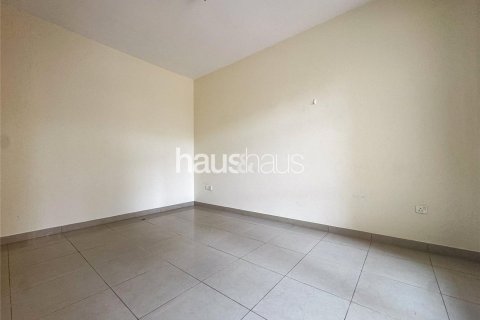 Apartment in The Views, Dubai 2 bedrooms, 122 sq.m. № 43429 - photo 10