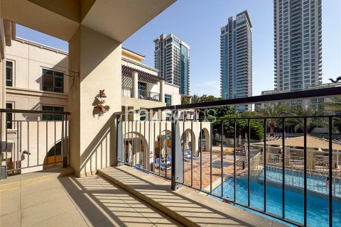 Apartment in The Views, Dubai 2 bedrooms, 122 sq.m. № 43429 - photo 3